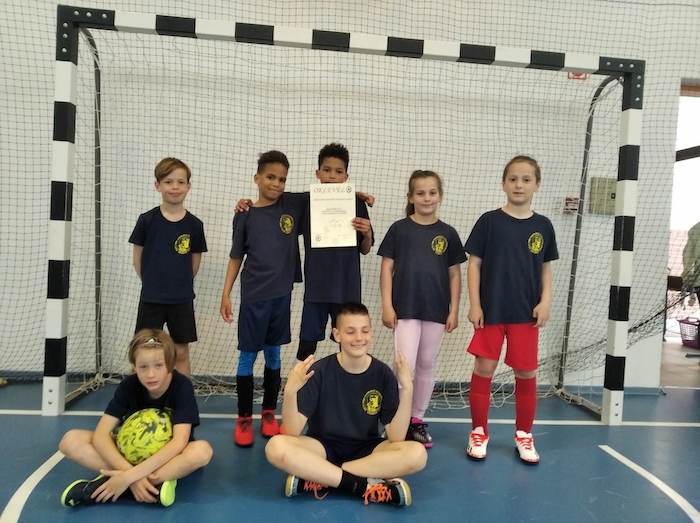 Áprilisban történt