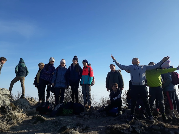 a522121b-e38f-48aa-b277-2d68459234fe