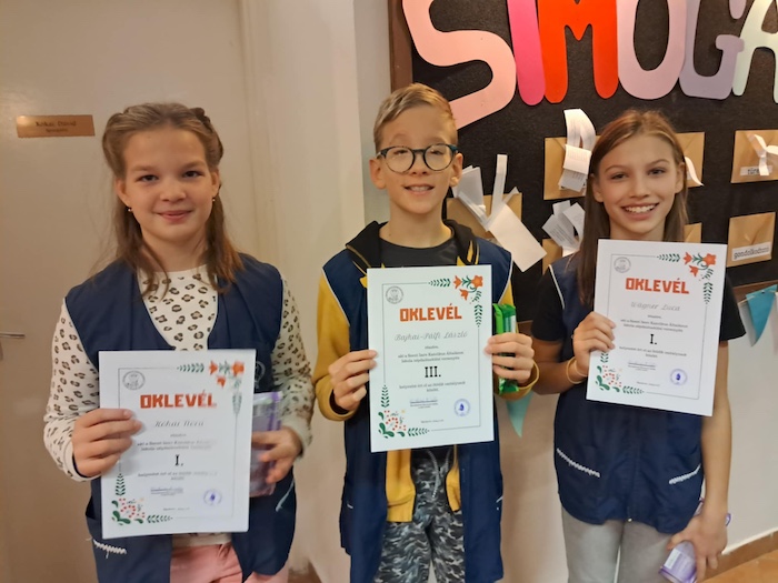 b2d0f863-2be7-4247-8108-5d385b222d57