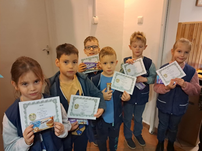 ce79a8e9-dc9a-4b93-b210-c976f9d15571