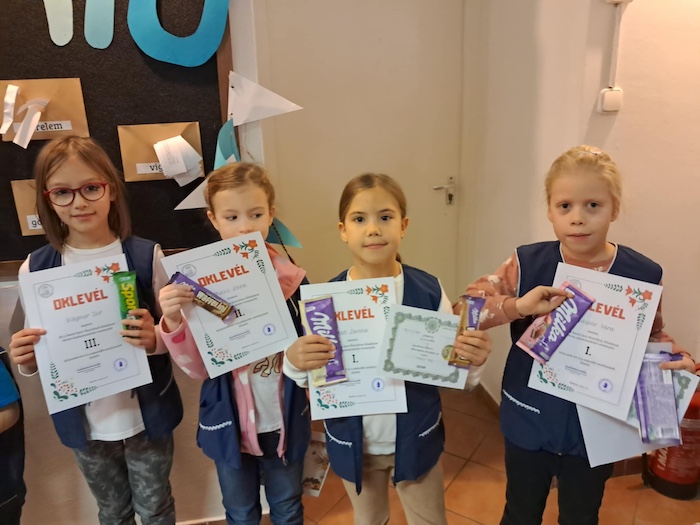 fe6737cc-44b2-475b-b86a-016765d518fc