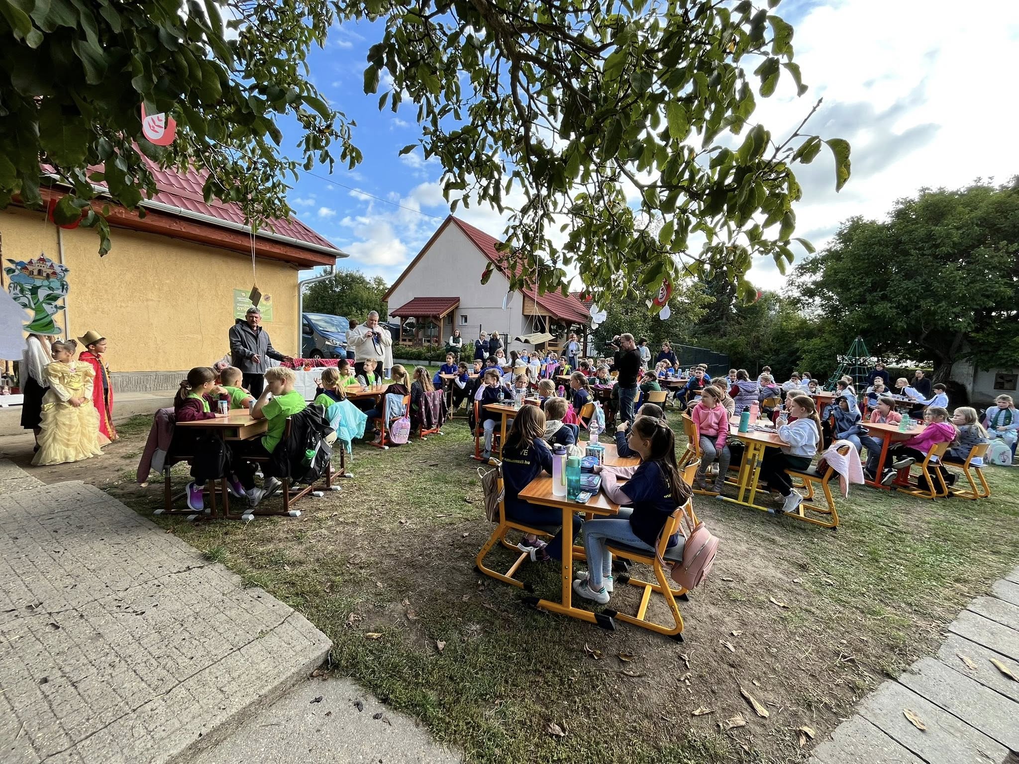 557595215_1329220622328267_641630175523201173_n